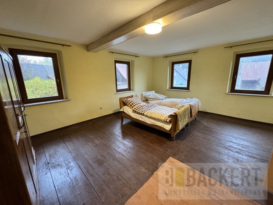 Wohn-/Schlafraum OG Einfamilienhaus Kulmbach / L�sau