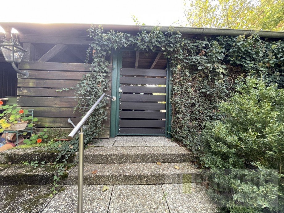 Zugang zum Carport Landhaus Trebgast
