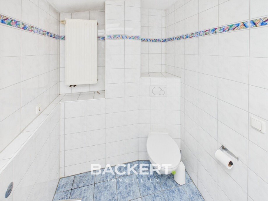 Badezimmer Obergeschoss Reihenmittelhaus Wunsiedel