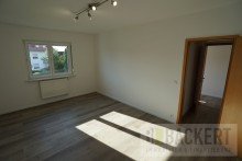 Schlafzimmer Umfangreich renovierte Doppelhaush�lfte in Michelau i. Ofr- OT. Frei ab sofort!