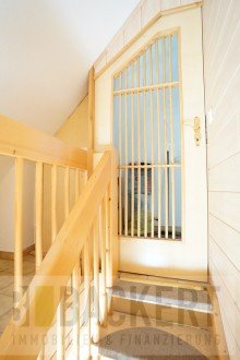 Eingangsbereich DG-Wohnung Renditeobjekt mit vielf�ltigen Nutzungsm�glichkeiten!