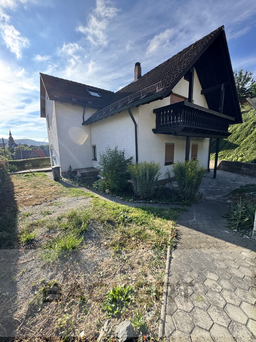 Seitenansicht Zweifamilienhaus Untersteinach