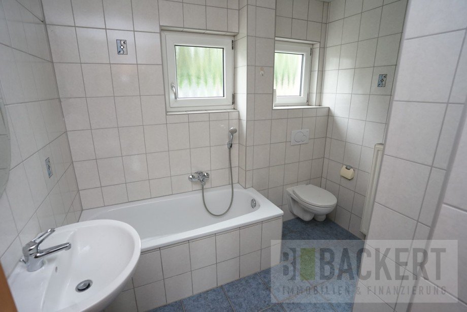 Badezimmer Wohnung EG Zweifamilienhaus Kulmbach