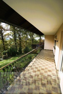 Balkon Einfamilienhaus mit Einliegerwohnung und fantastischem Fernblick!