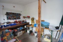 Lager-/Werkstattbereich Garage Ein Jahrhundert alt und kein bisschen in die Jahre gekommen!
