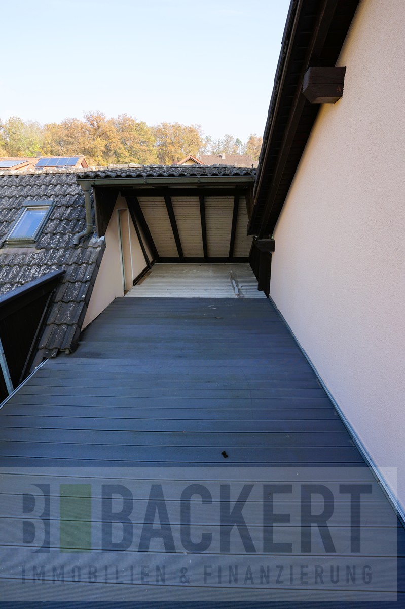 Dachterrasse mit zus�tzlichem Stauraum �ber der Garage Doppelhaush�lfte Weismain
