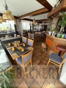 Restaurant Etabliertes Gasthaus mit Fremdenzimmern, Nebengeb�ude und viel Grund sucht Wirtsleute!