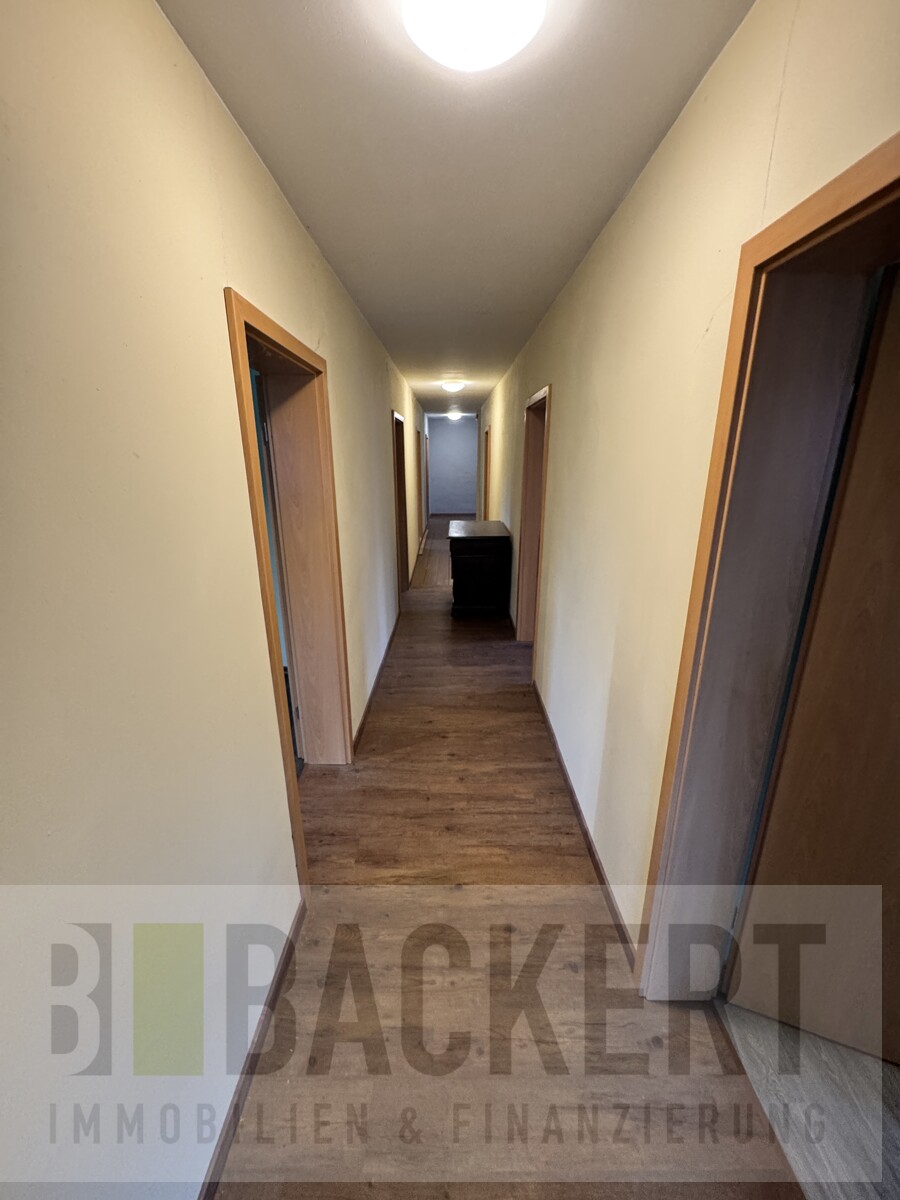 Flurbereich OG Einfamilienhaus Kulmbach / L�sau