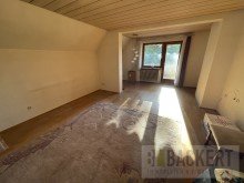 Wohn-/Essbereich DG Ger�umiges Zweifamilienhaus im Herzen von Weismain.