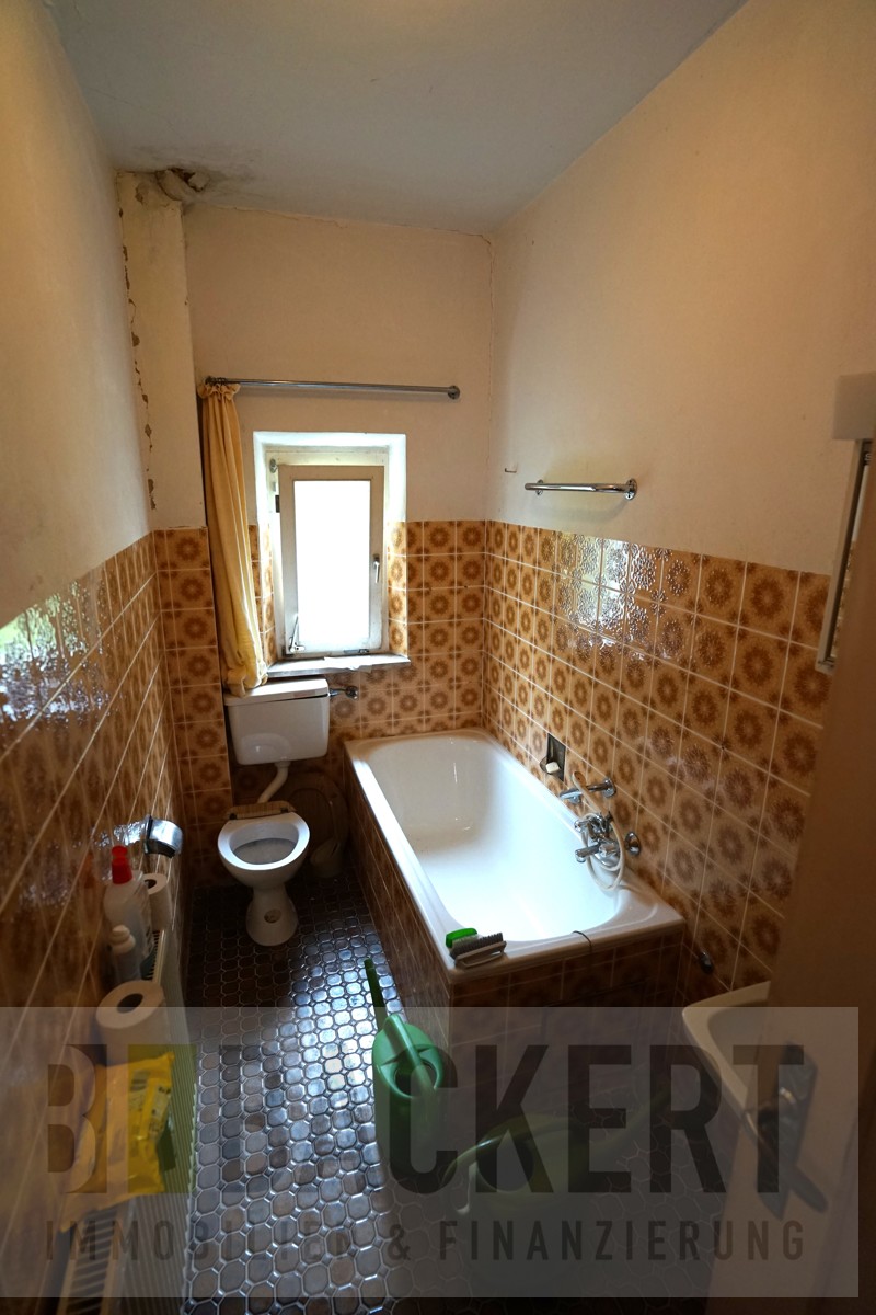 Badezimmer 1. OG Zweifamilienhaus Bad Berneck