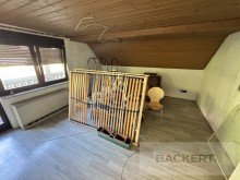Wohnzimmer DG Ger�umiges Ein- bis Zweifamilienhaus im Herzen von Untersteinach
