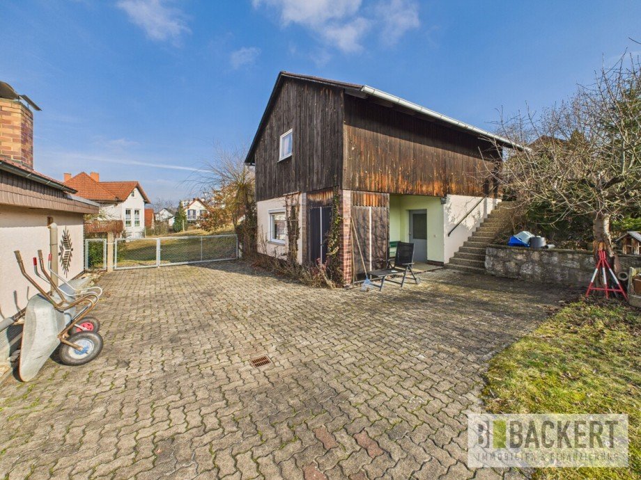 Hofbereich mit Nebengeb�ude Einfamilienhaus Altenkunstadt / Woffendorf