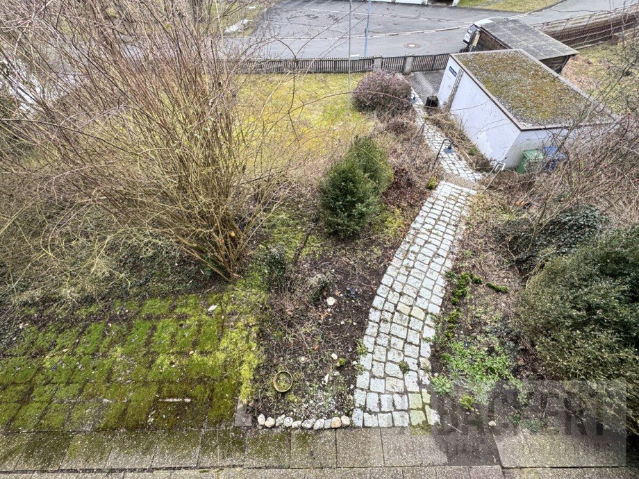 vorderer Grundst�cksbereich Einfamilienhaus Kulmbach / Mangersreuth