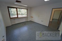 Praxisraum Praxis, B�ro oder doch Nutzung als Wohnhaus! 
Bungalow in Toplage von Altenkunstadt