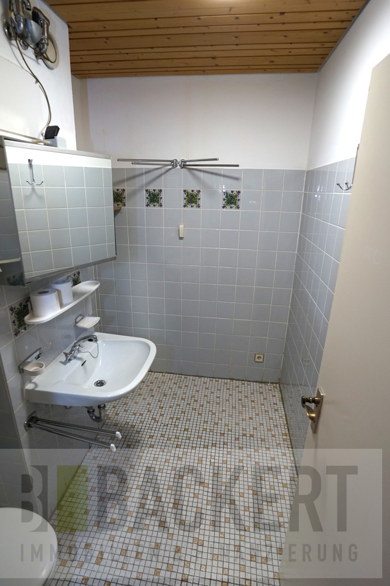 zweites Badezimmer Penthousewohnung Lichtenfels