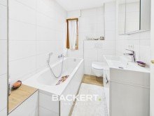 Badezimmer EG Gem�tliches Wohnhaus mit kleinem Garten, Garage und Carport