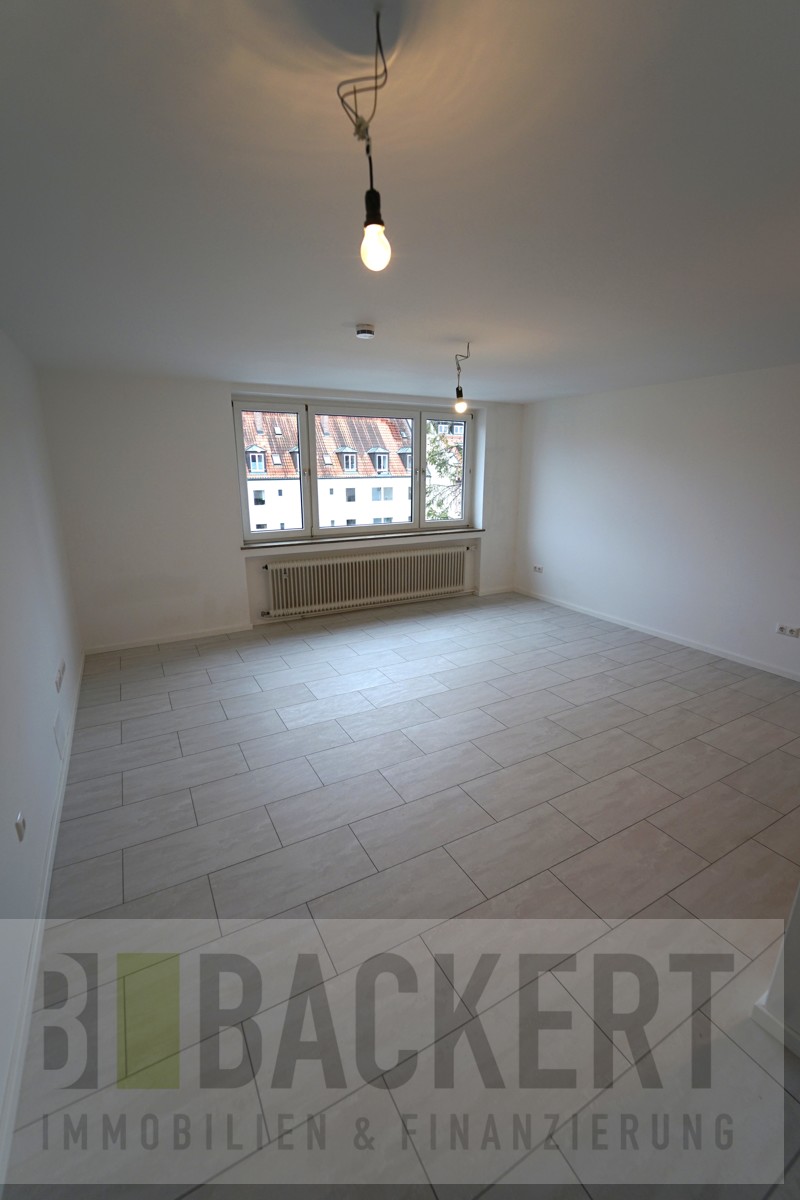 Wohn-/Schlafraum Dachgeschosswohnung M�nchen