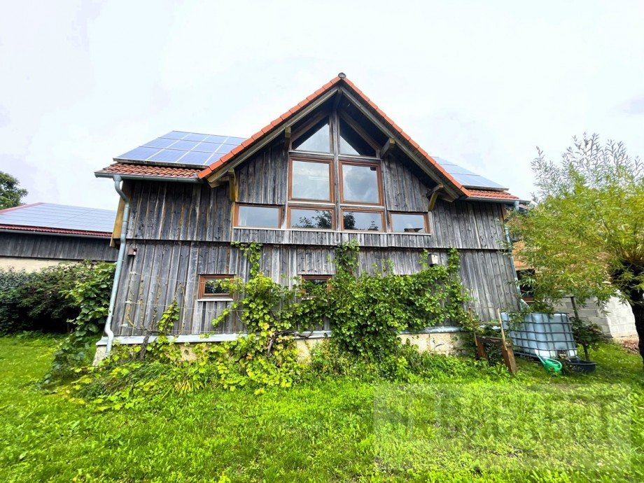 Gartensicht Scheunengeb�ude Einfamilienhaus Weismain