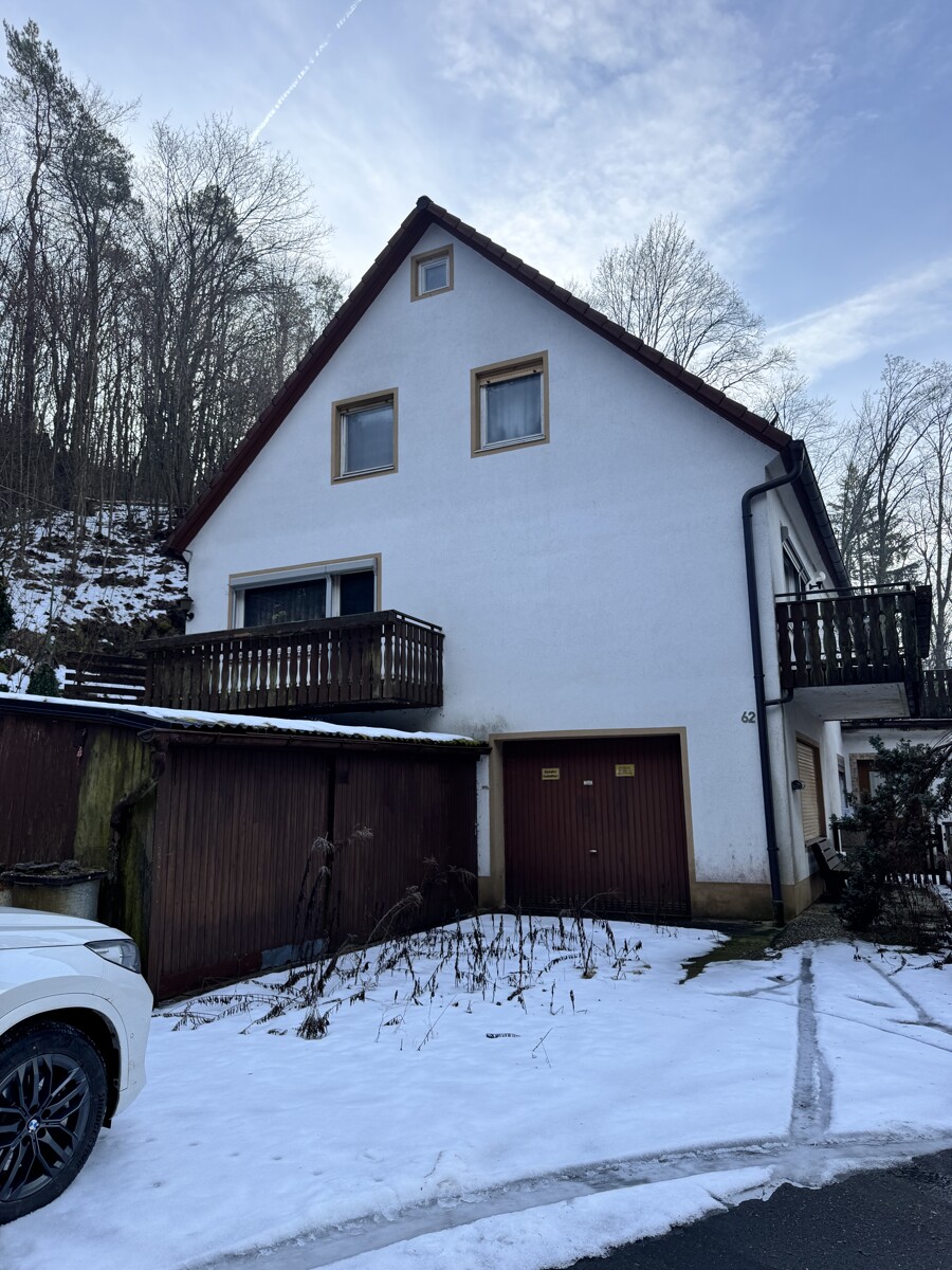 Seitenansicht Doppelhaush�lfte Aufse�