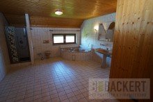 Badezimmer Gro�es Wohnhaus mit Einliegerwohnung und tollem Garten in BT-Oberpreuschwitz!