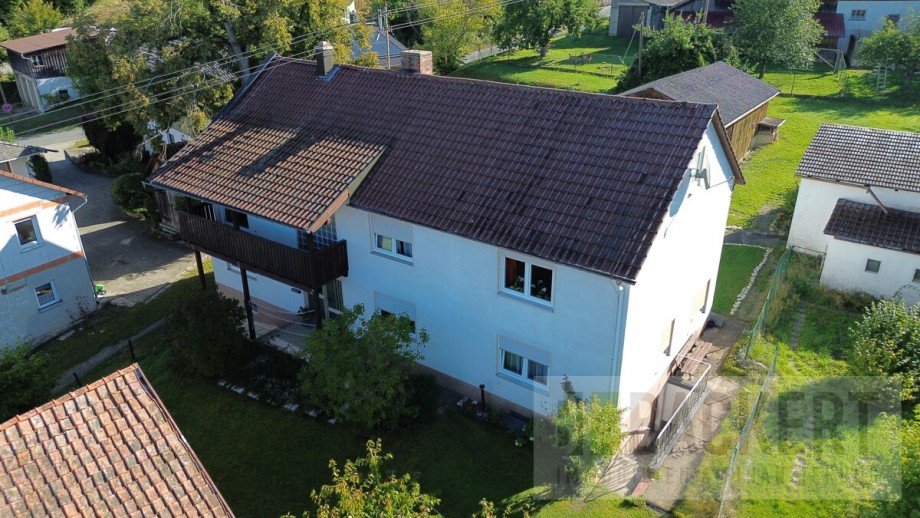 Ansicht Luftaufnahme Zweifamilienhaus Mainleus
