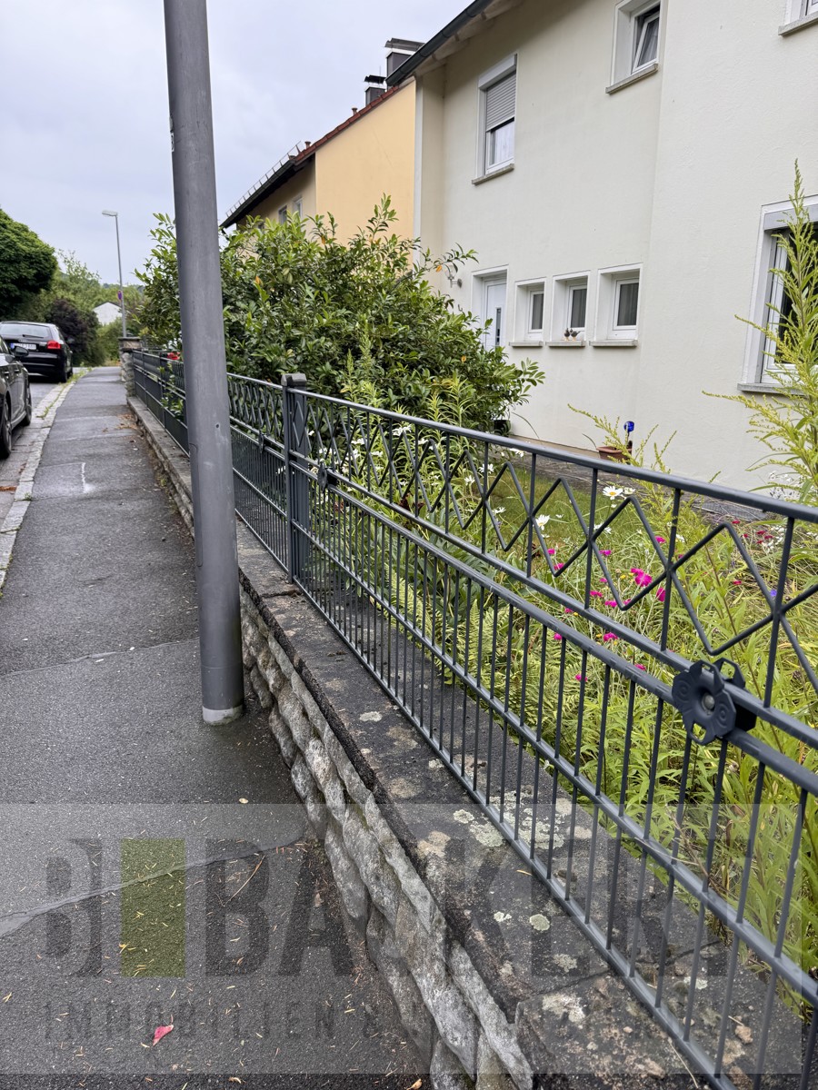 Einz�unung Zweifamilienhaus Kulmbach