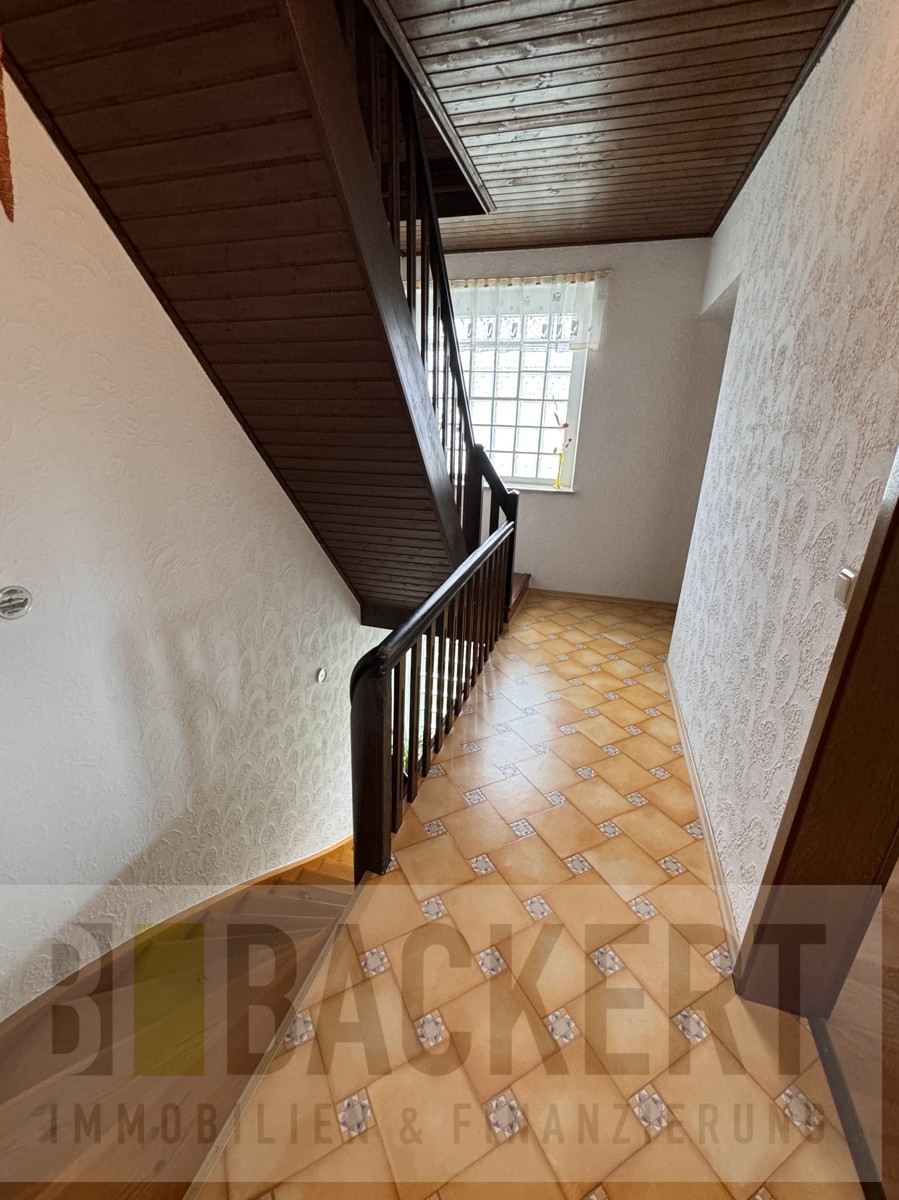 Flurbereich OG Zweifamilienhaus Kronach