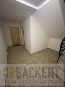 Flurbereich im Kellergeschoss Ger�umige 2,5-Zimmer-Souterrainwohnung in zentraler Lage von Kulmbach - kurzfristig frei
