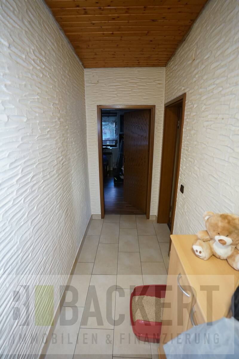 Flurbereich EG Zweifamilienhaus Untersteinach