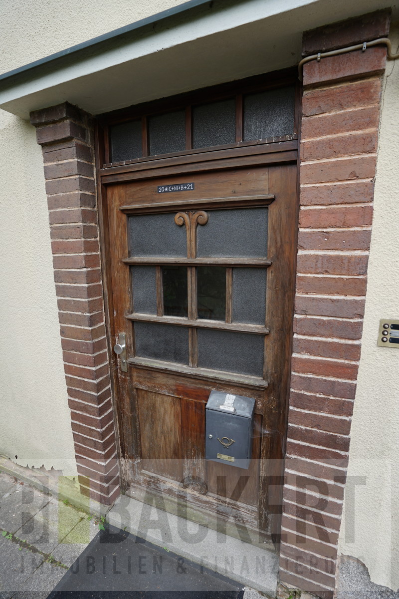 Einganst�re Zweifamilienhaus Bad Berneck