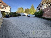 Hofbereich mit Parkpl�tzen B�ro oder Praxis mit Stellpl�tzen in TOP-Lage von Bayreuth